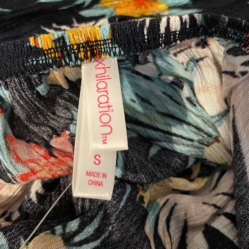 Xhilaration Romper Medium Navy Colorful Floral Off the Shoulder Size Small New - Picture 5 of 8